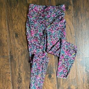 Lululemon leggings size 6 floral (RP15)